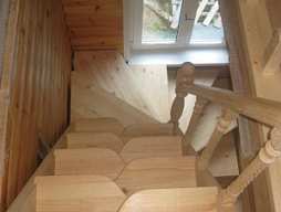 Деревянные лестницы из дуба фото